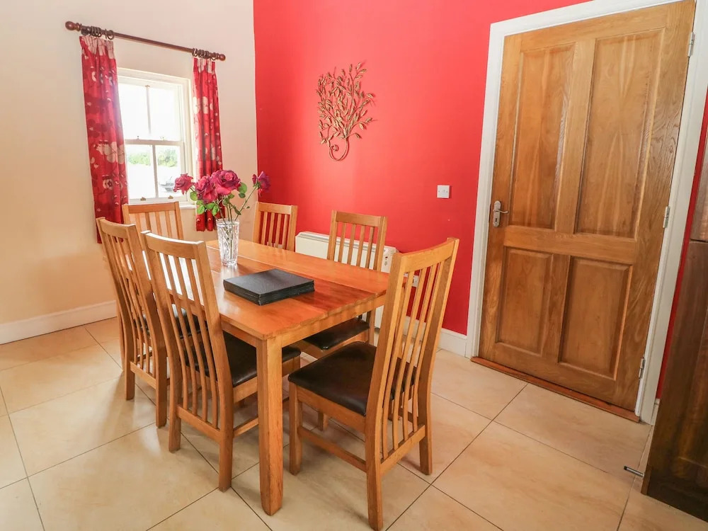 No. 6 An Seanachai Holiday Homes