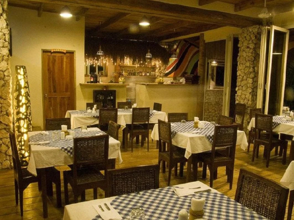 Angelina Beach Resort & Italian Restaurant Malapascua