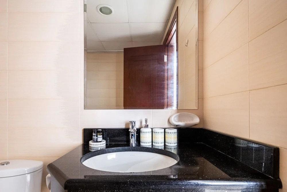 Premier Studio in Sports City w/ Golf Course View!