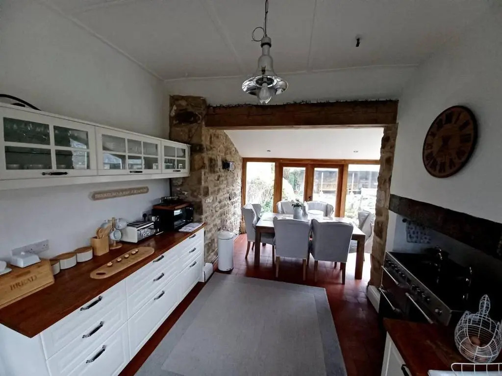 3 Bed Cottage-sleeps 6-country Views-pet Friendly