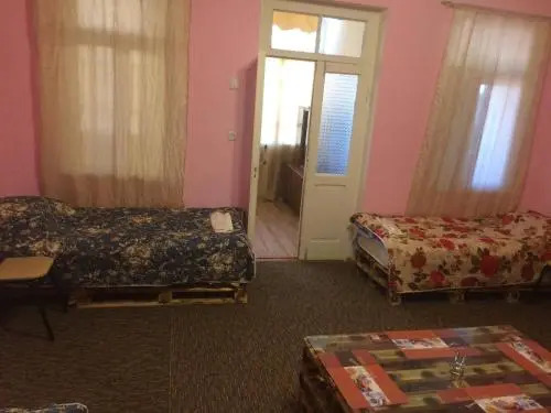 Hostel Temuri