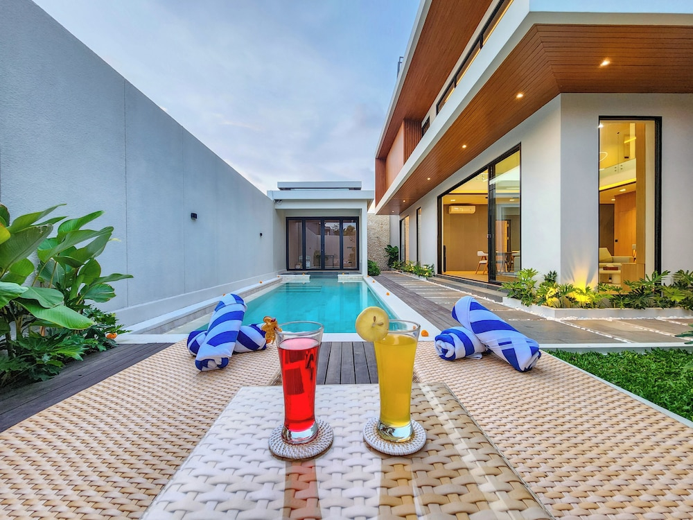 Casa Verano Jimbaran by Nagisa Bali