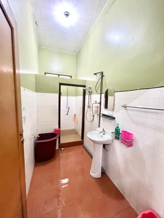 Teratai Homestay Batu Buruk