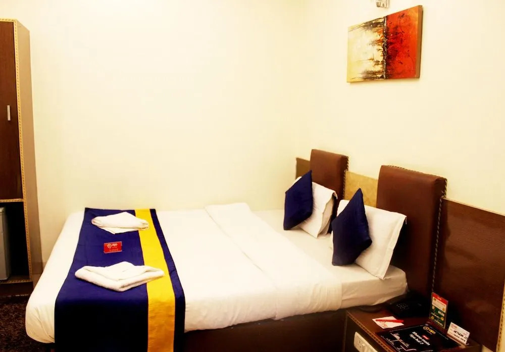 OYO 528 Hotel Neptune Residency