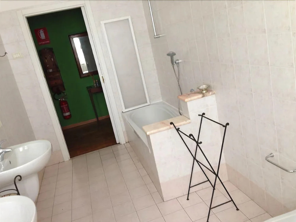 Citys House Guest House