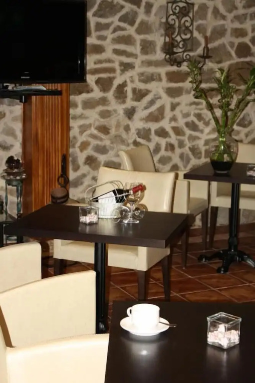 Hotel Rústico Punta Uia