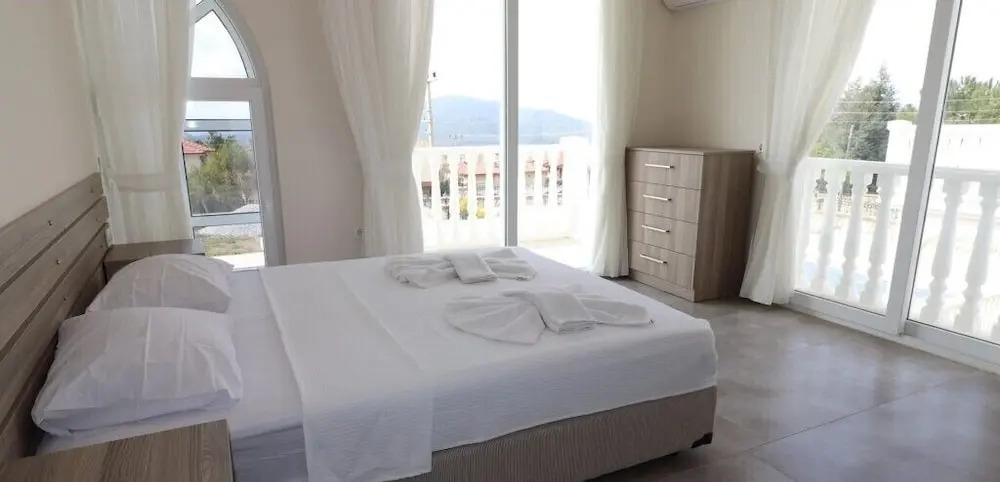 Villa BEY2 by JoyLettings