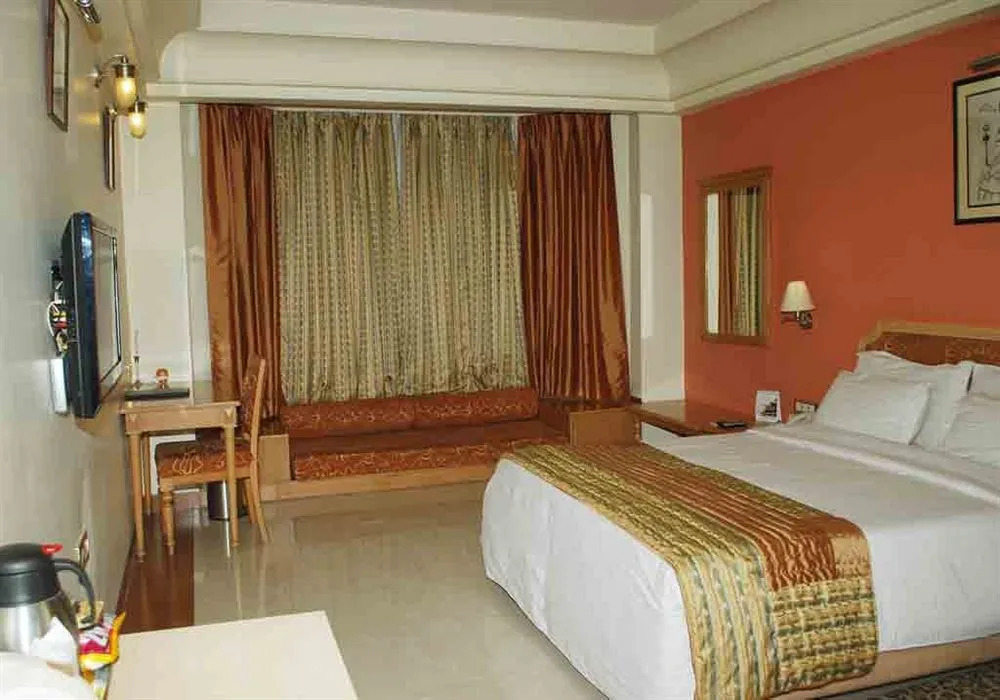 Dee Marks Airport Hotel & Resorts
