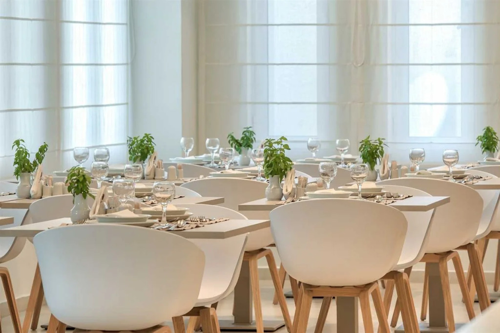 Bitzaro Grande Hotel & Suites