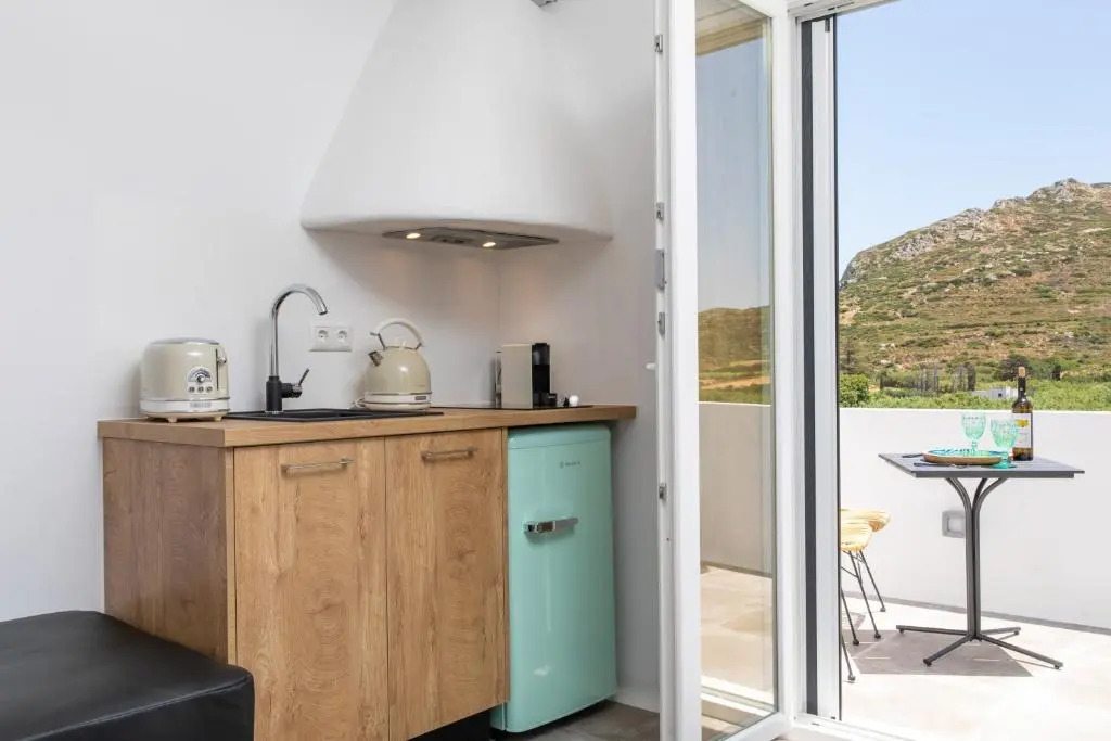 Ninemia Naxos Suites