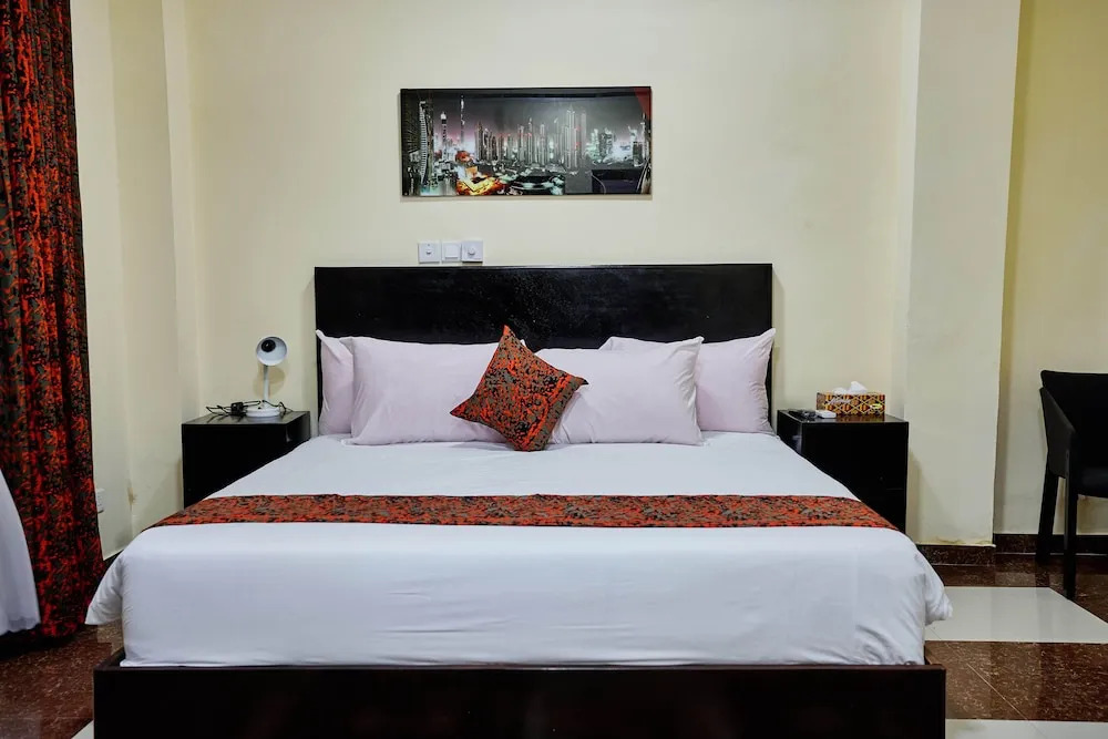 Janjay Hotel