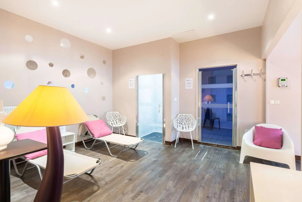 Brit Hotel Spa Le Connetable