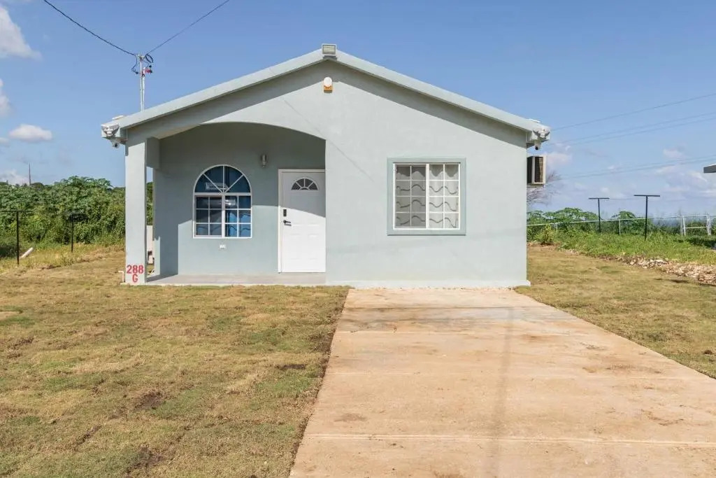 Escape to Paradise Brand New Bungalow with Ocean View in Discovery Bay 1