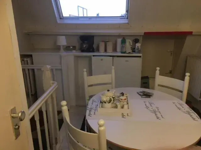 Gezellige zolder in Wassenaar met dakterras