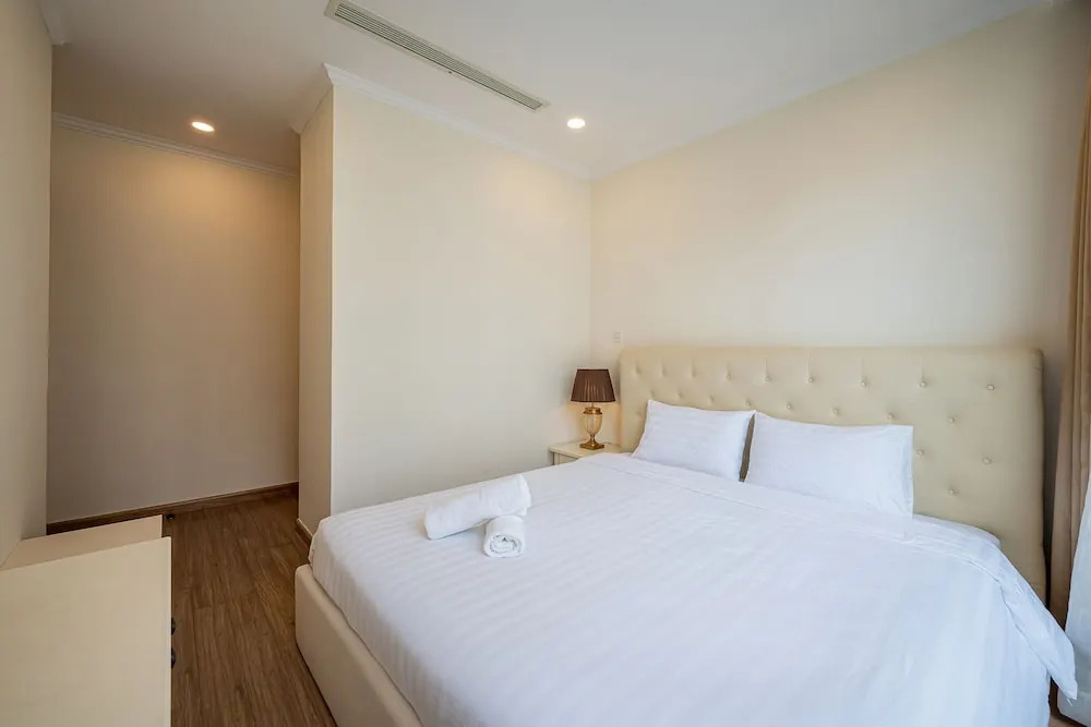 LUNA Apartment- Vinhomes Central Park