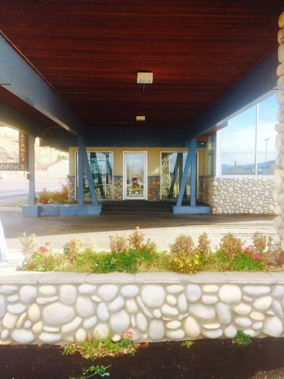 Thunderbird Motel