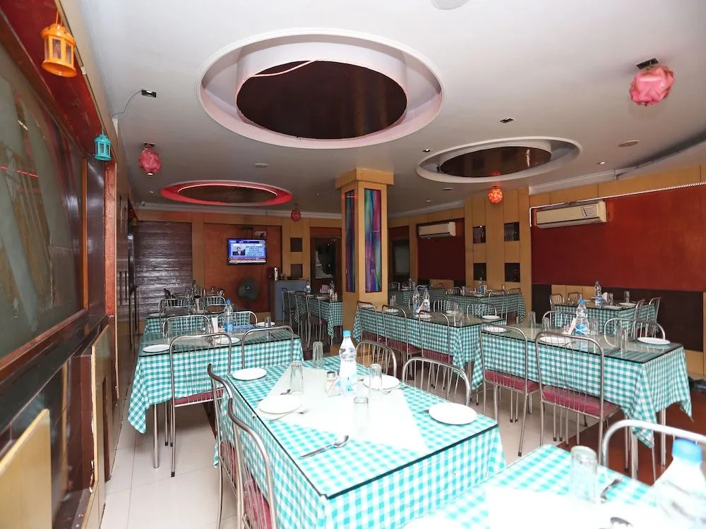Oyo 19144 Hotel Rainbow