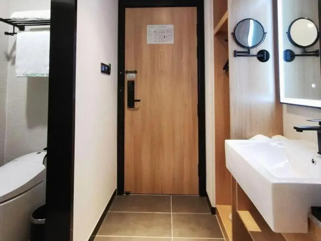 GreenTree Alliance Shanghai Bund Yuyuan Hotel