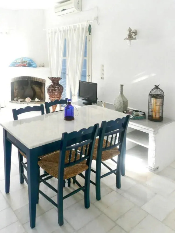 Villa With 3 Bedrooms in Paros, With Wonderful sea View, Pool Access and Wifi - 1 km From the Beach