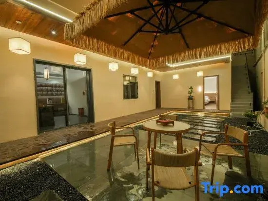 Xingmi Courtyard Homestay (Ceramic Art Avenue Taoxichuan/Jingdezhen Sculpture Porcelain Factory)