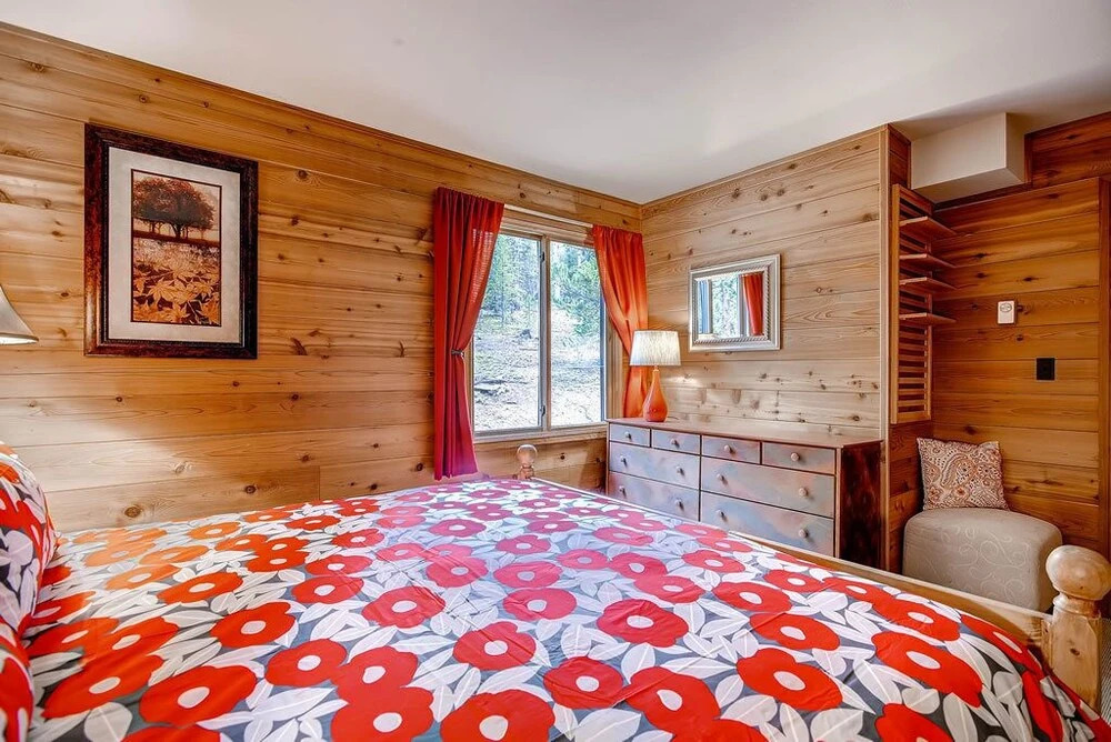 De Neige 5 Bedroom Home