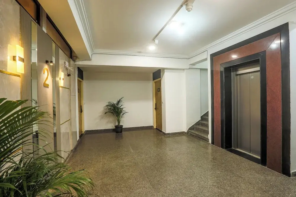 Hotel Emerald Suites & Banquet By Aura