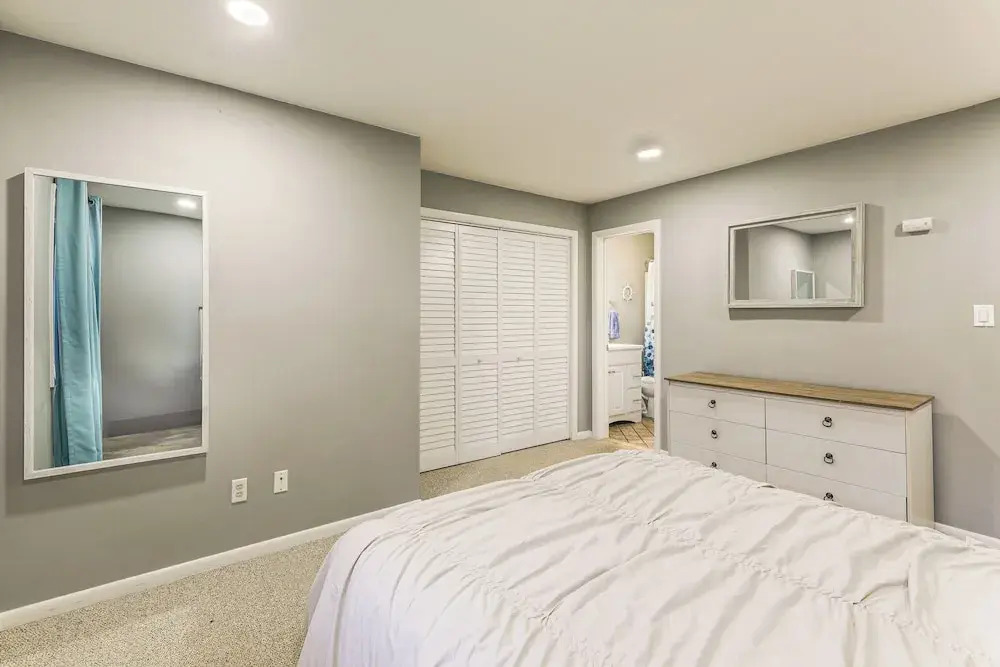 2 Mi to Rehoboth Beach: Condo w/ Pool Access