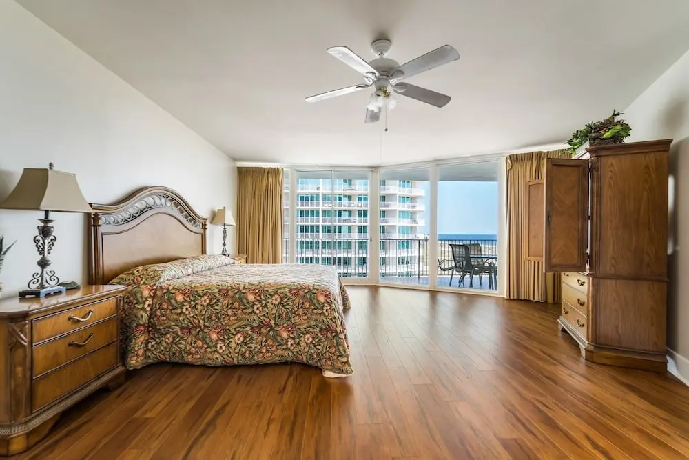 Crc1009 2 Bedroom Condo