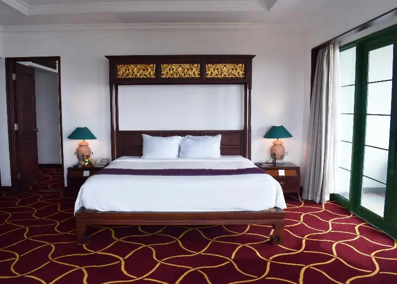 Четырёхместный номер Standard в Отель Bali Beach