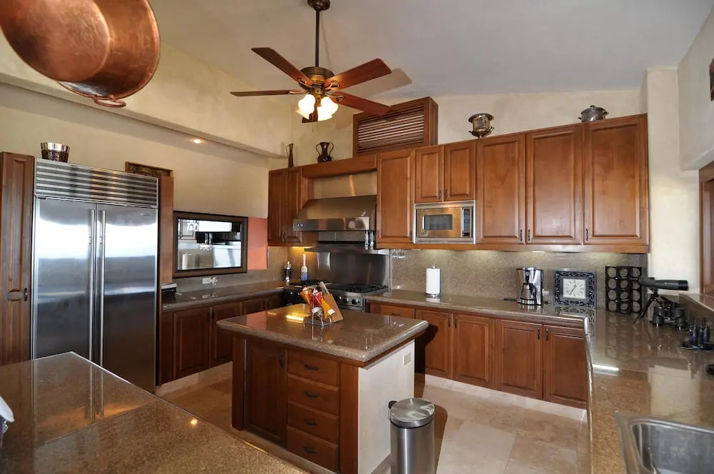 4 BR Villa Near Los Cabos' Best Surfing: Villa Vista del Mar