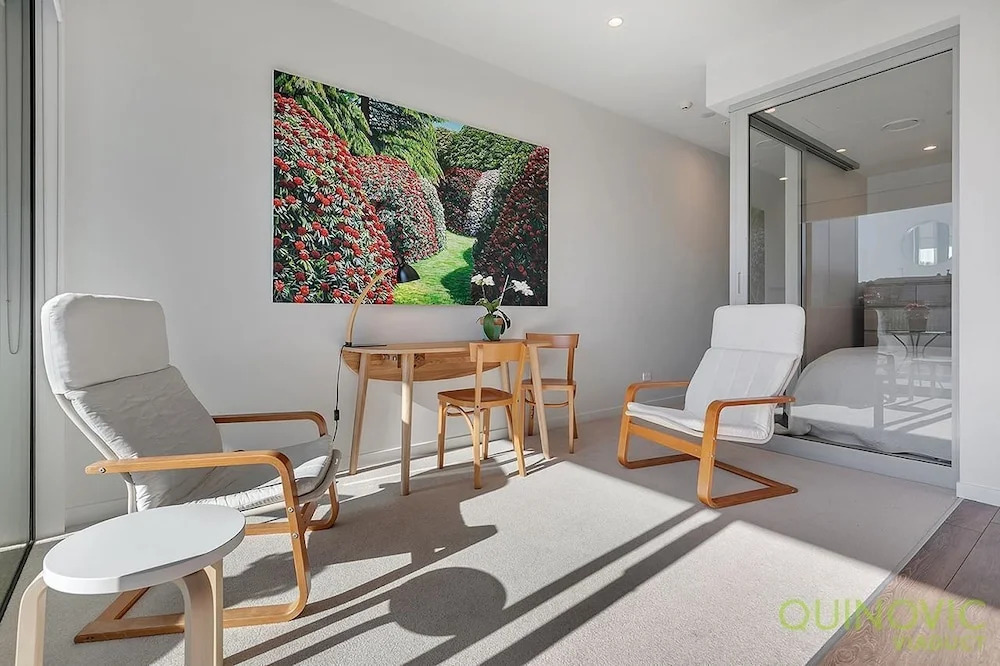 QV Stunning Apartment in New Market - 832