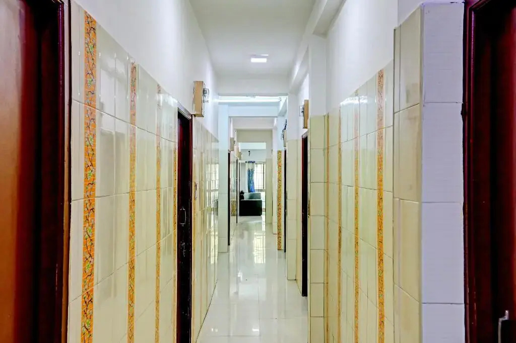 Grand Residency by OYO Rooms