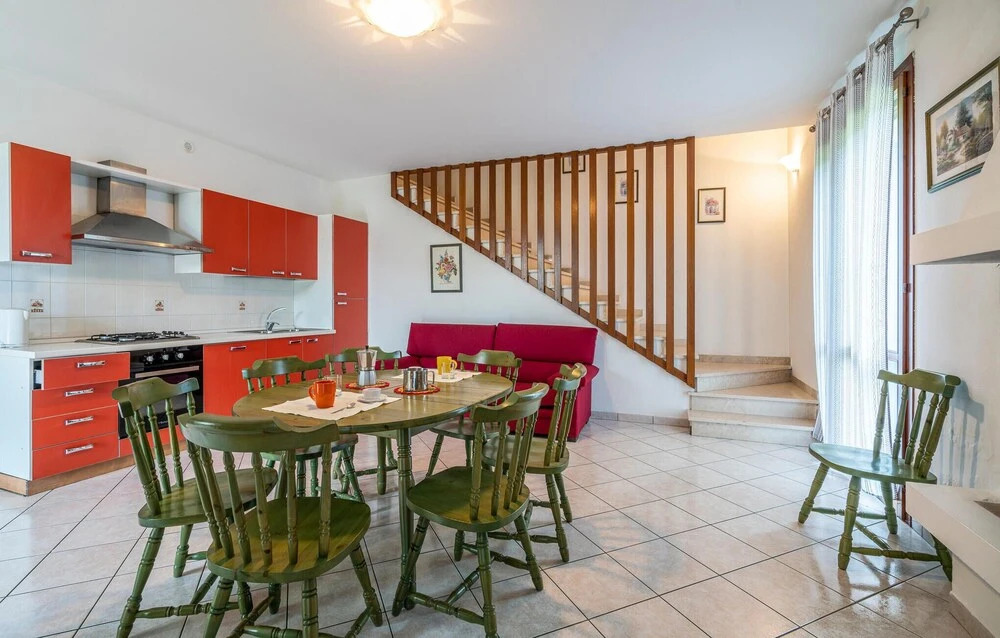 3 Bedroom Awesome Home In Albarella Ro