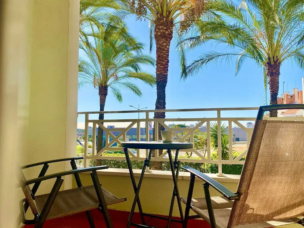 BnB Homes Apartment With Cory Terrace 2 Pools