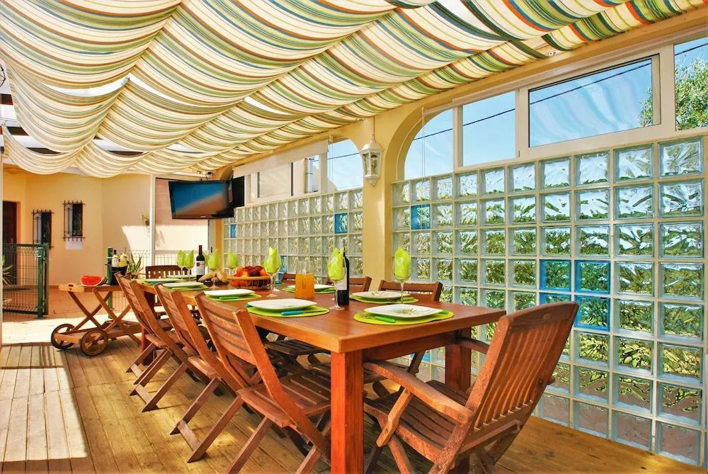 Villa Dominica - com BBQ e piscina aquecível em Carvoeiro