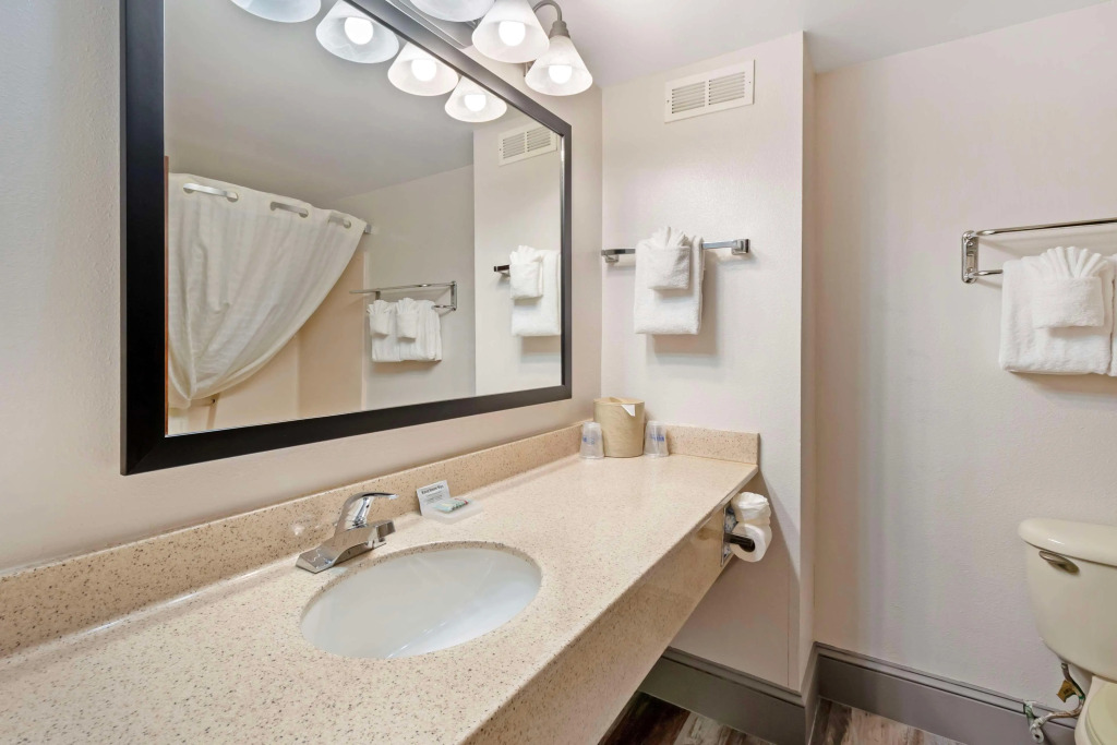 Best Western Magnolia Inn and Suites