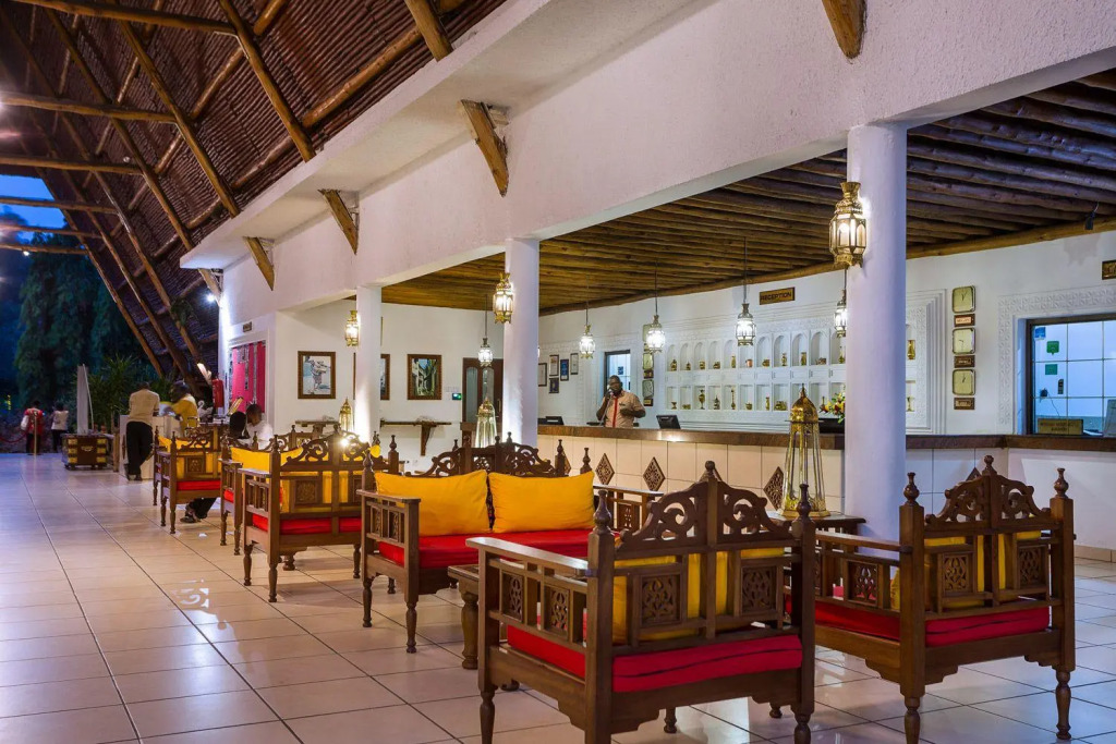 Travellers Beach Hotel & SPA