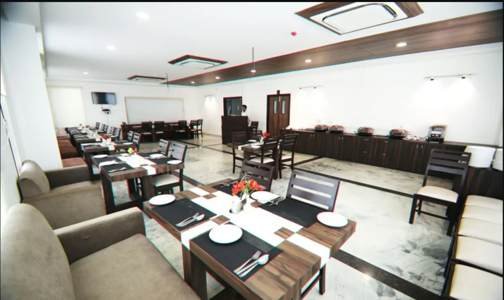 Treebo Premium Baramasi By Jai Club Prime