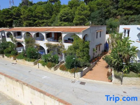 Two Room Apartment Near the Beach 1