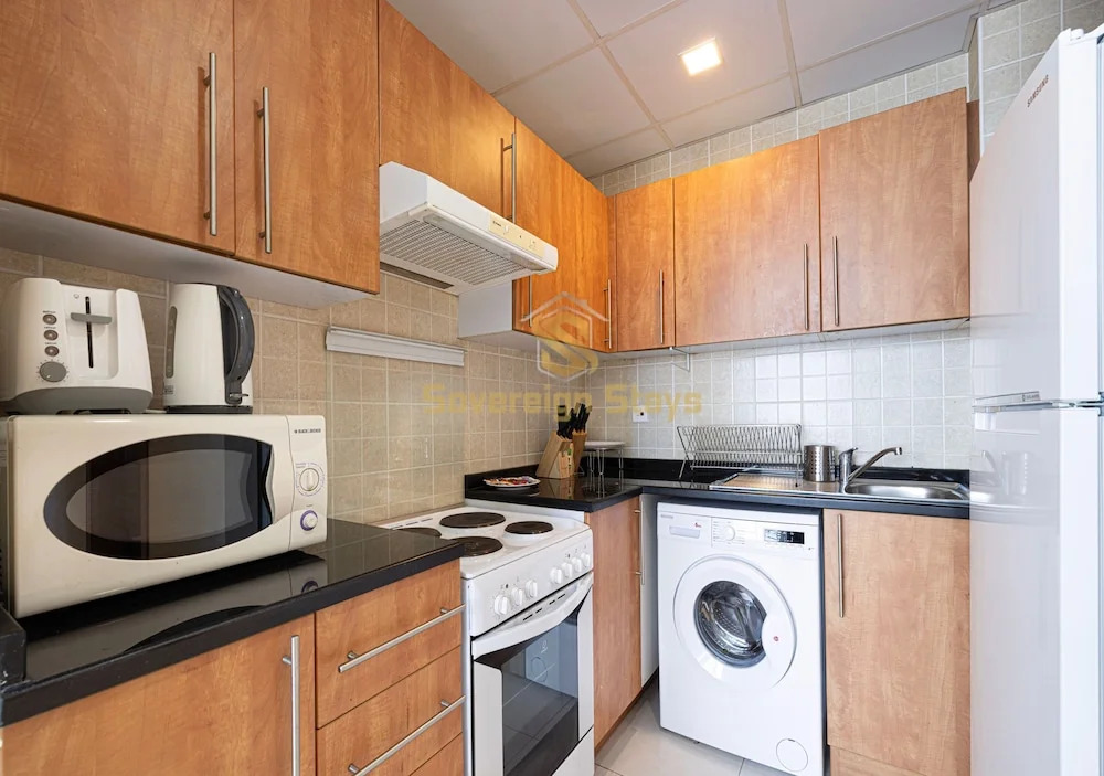 Marina View Towers 2 Bedroom Apartment