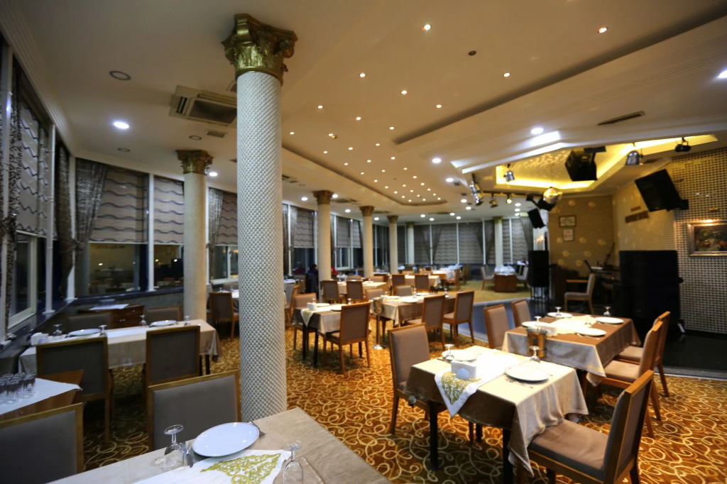 Prestige Hotel