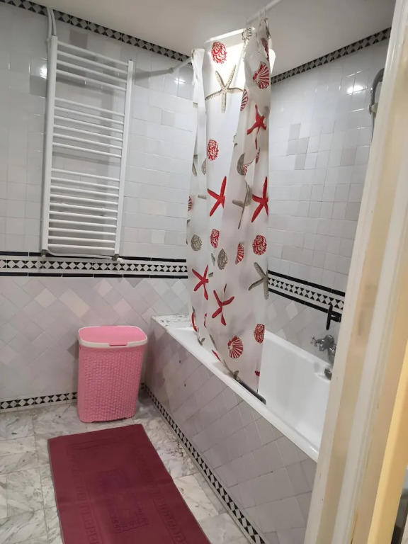 Yasmina Apartment in the Heart of the Tourist Area
