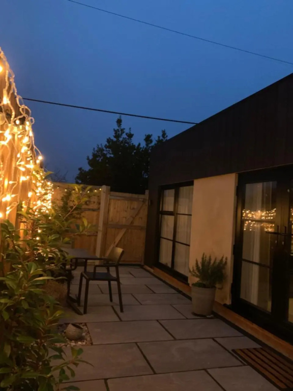 The Burrow at Tankerton (Adults Only)