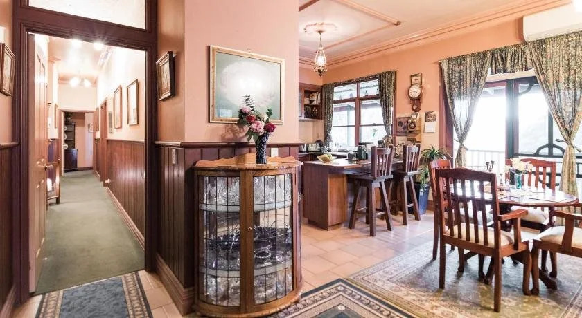 Rustic Refuge Guesthouse
