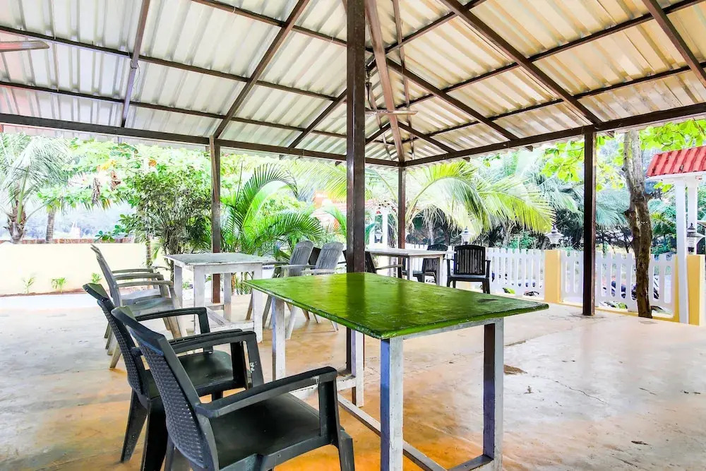 Coco Resort Morjim
