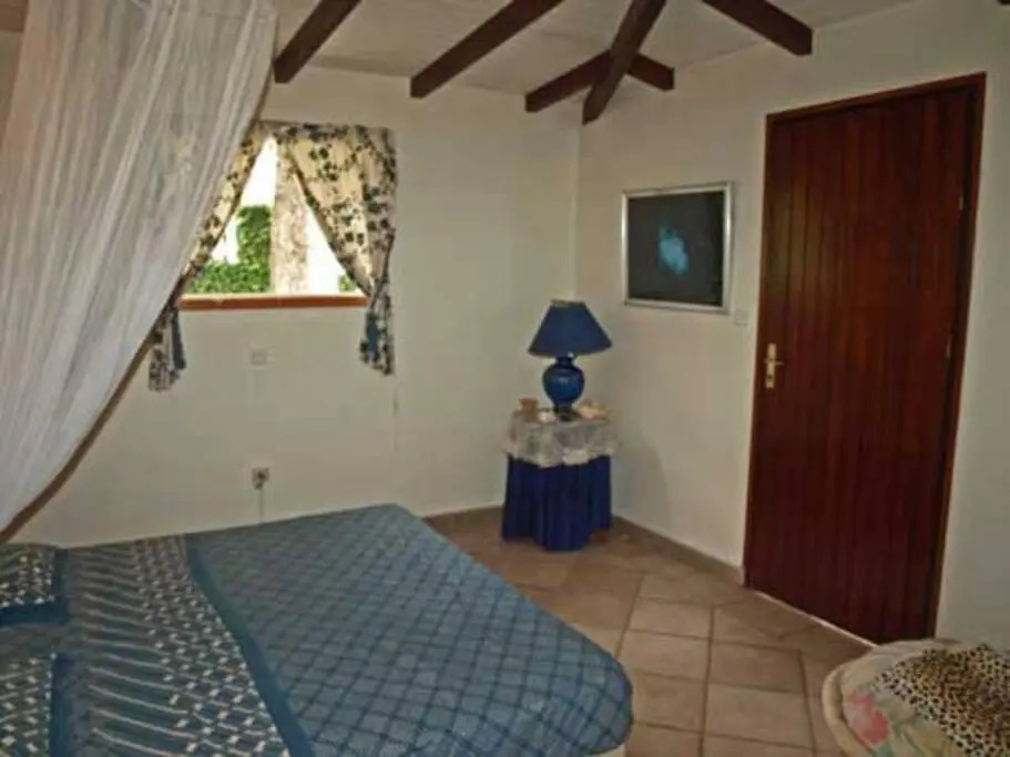 Villa coloniale en bois du pays