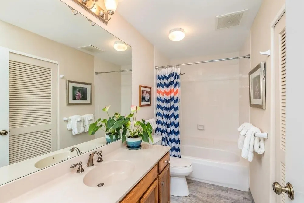 Hale Moi 112a, King Bed, Kitchen, Washer/dryer, Ac, Sunsets 1 Bedroom Condo by Redawning