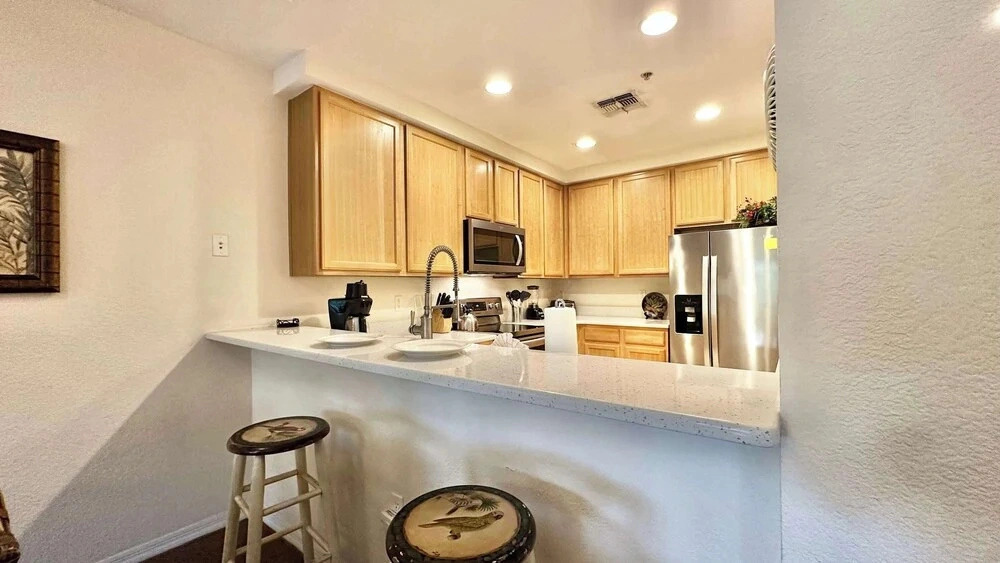 Comfy Cove Resort Stay for 8