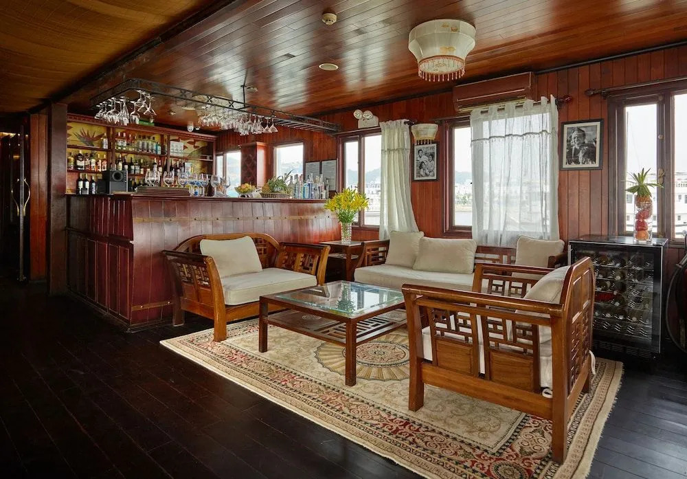 Garden Bay Legend Cruise