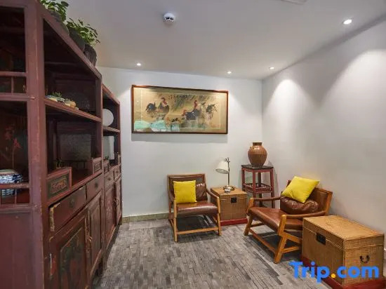 Youjian Xiaoyuan Hot Spring Hostel